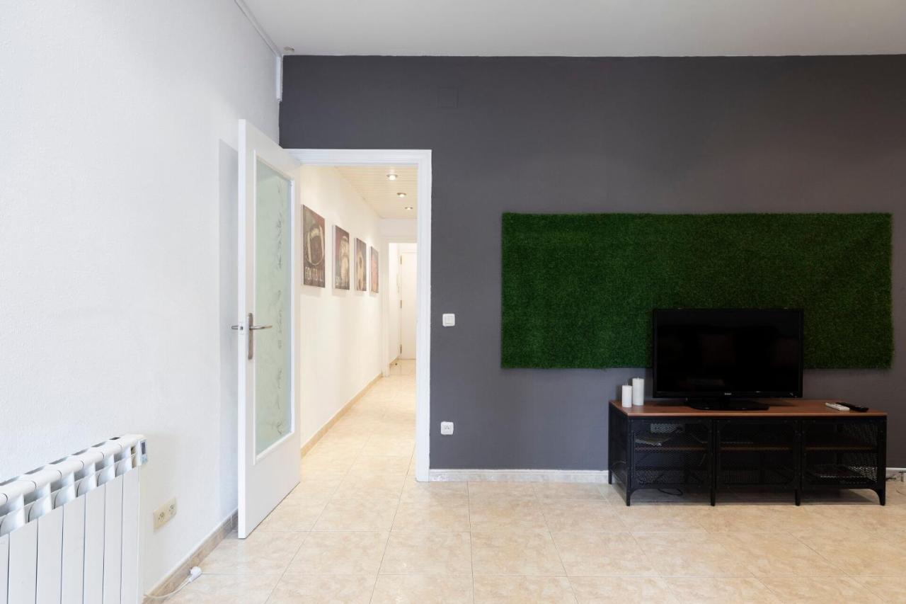 The Camp Nou Fcb Apartment Barcelona Eksteriør bilde